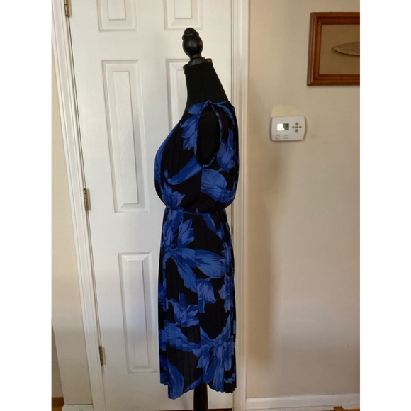 Women's Ann Taylor Blue Floral Dress XS Petite - Picture 5 of 15